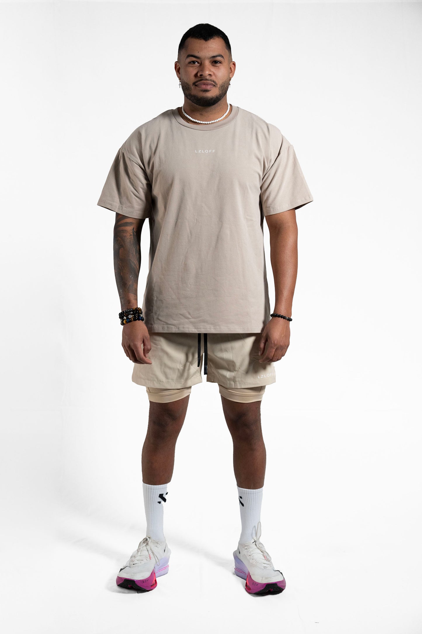 short "running club" - beige